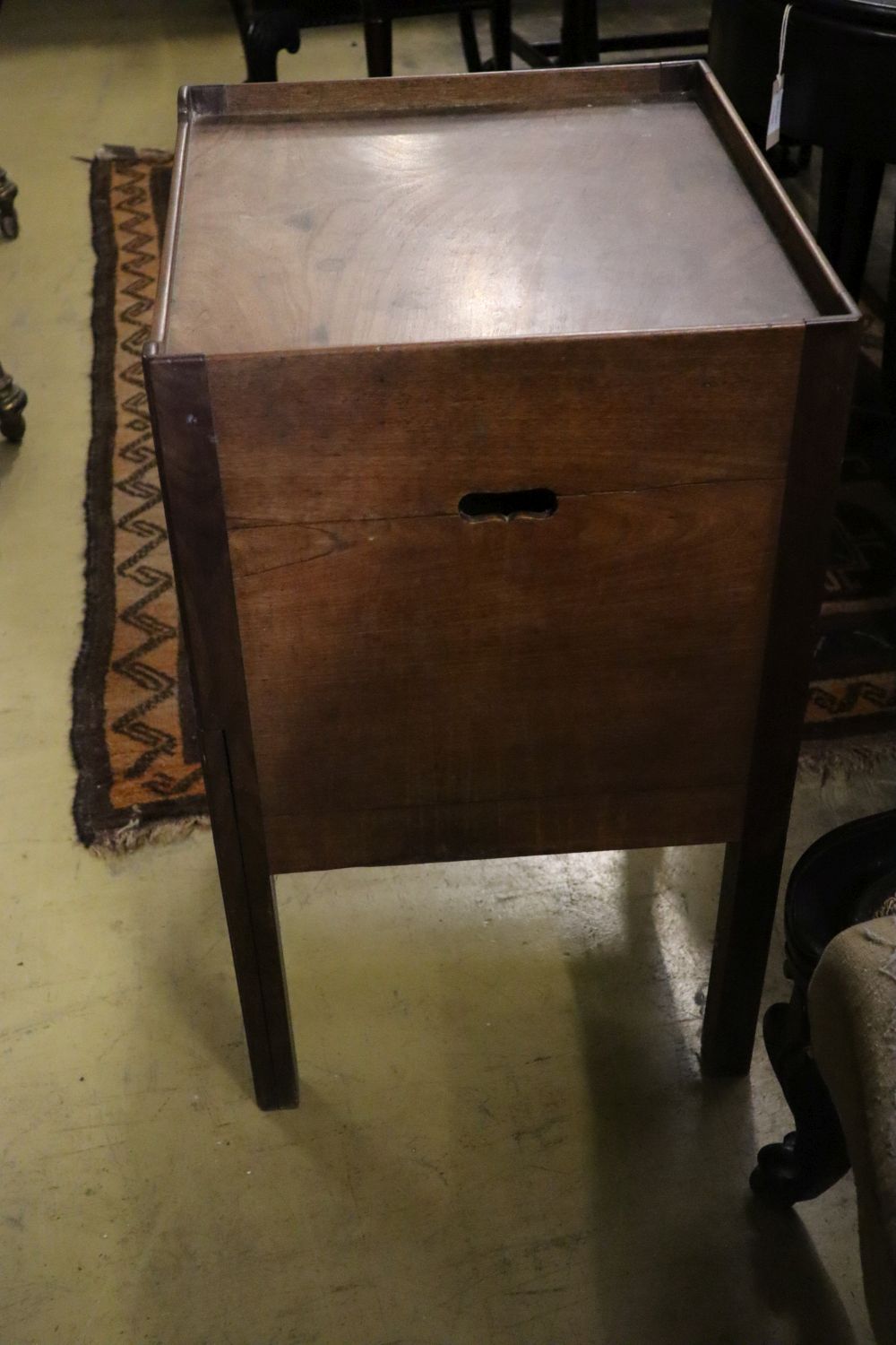 A mahogany tray top commode, width 51cm depth 46cm height 75cm